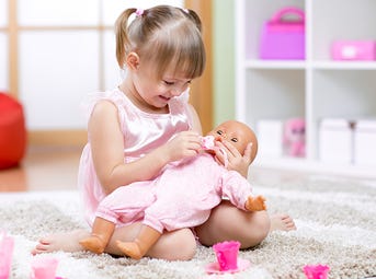 Des poupées pleines de tendresse