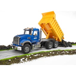 02815 MACK Granite lorry with tipper body - 1 item