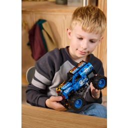 Technic - 42219 - Monster Jam™ Grave Digger™ Fire and Ice