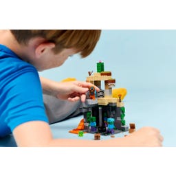 LEGO Minecraft - 21587 Zombie Dungeon