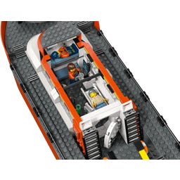 Stad - 60504 Kustbevakningens räddningsbåt med helikopter