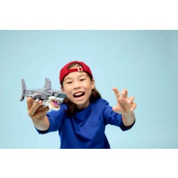 Creator - 31381 Wilder Hai mit Schatztruhe