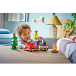 DUPLO - 10473 Fire engine with hose and fireman