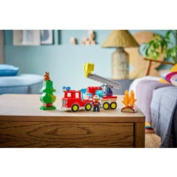 DUPLO - 10473 Fire engine with hose and fireman