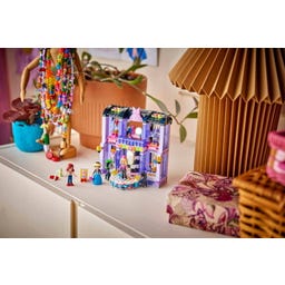 Prijatelji - 42685 Modna revija v mestu Heartlake