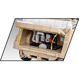 Kübelwagen potniški avto TYP 82 Merilo 1:12