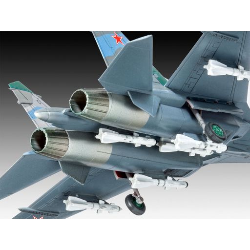 Revell Su-27 Flanker - 1 k.