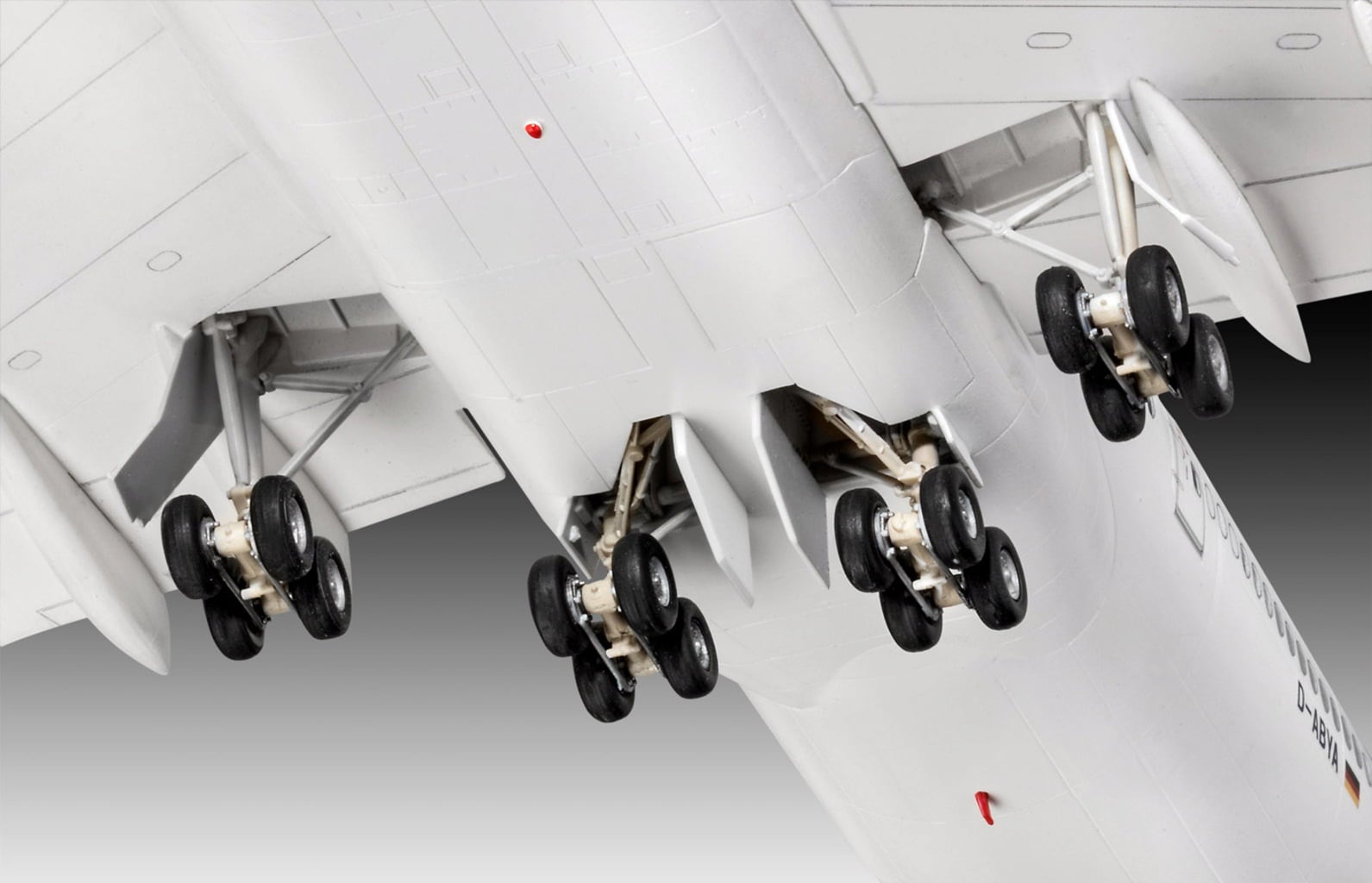 Revell Boeing 747-8 Lufthansa