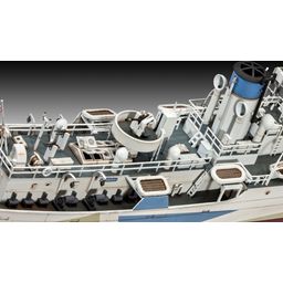Revell HMCS Snowberry - 1 item
