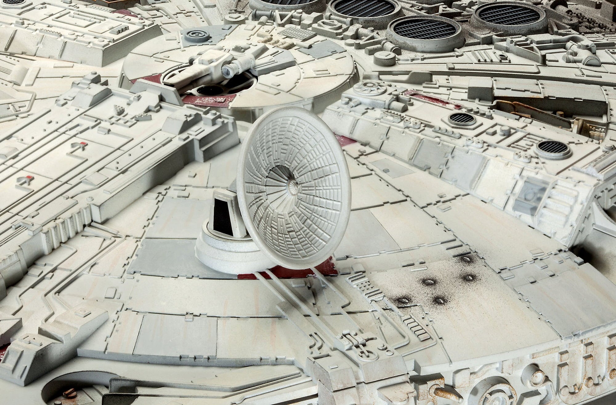 Revell Modelo Halcón Milenario - 1 ud.