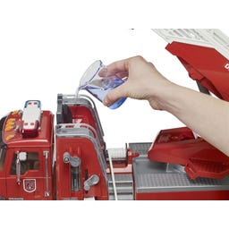 MACK Granite Feuerwehrleiterwagen mit Wasserpumpe und L+S Modul