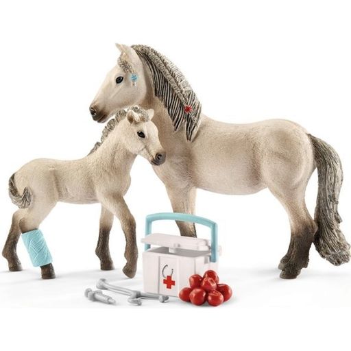 42430 - Horse Club - Hannah's First Aid Kit - 1 item