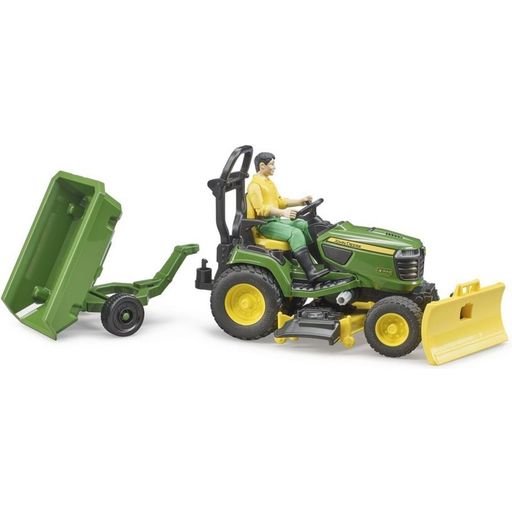 bworld John Deere vrtni traktor s prikolico in vrtnarjem - 1 k.