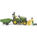 bworld John Deere vrtni traktor s prikolico in vrtnarjem - 1 k.