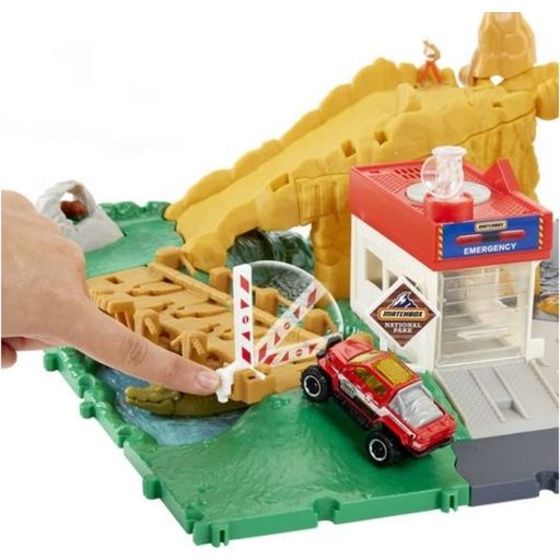Matchbox Action Drivers Play Set with Toy Car - 1 item