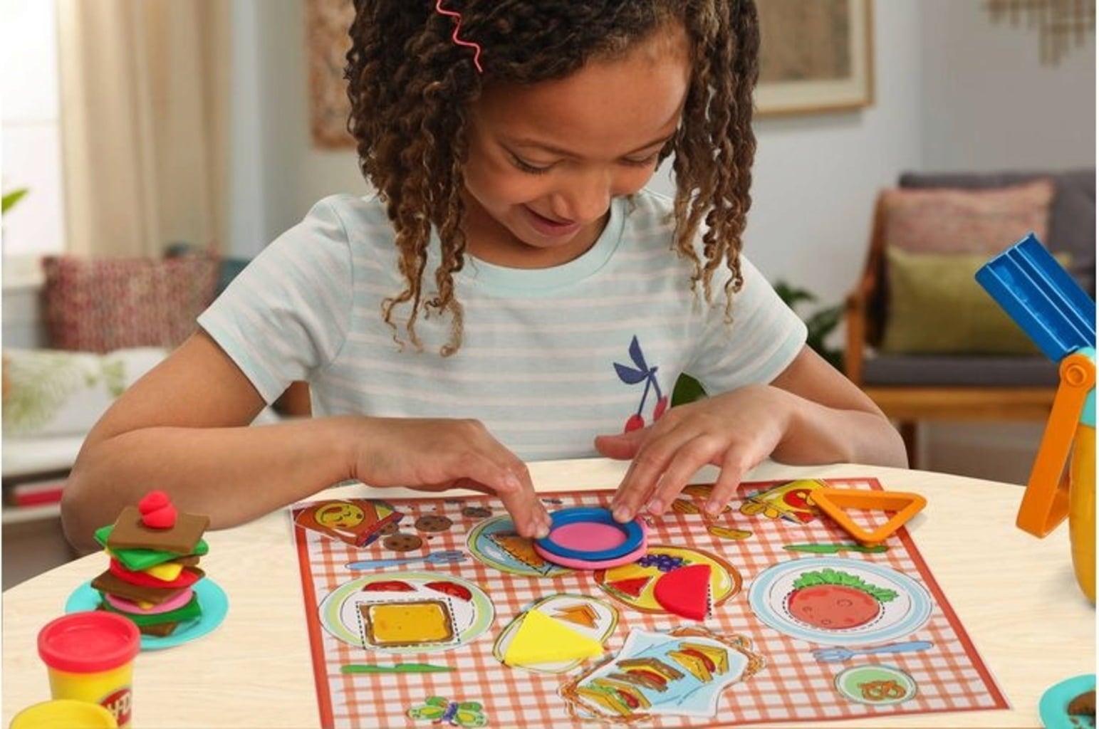 PLAY-DOH Korbi, der Picknick-Korb - Knetset