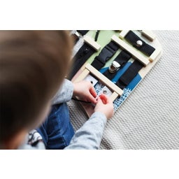 Small Foot Motor Skills Board - Fasteners and Laces