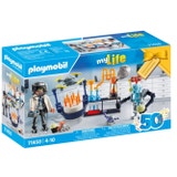 PLAYMOBIL 71450 - my Life - Forscher mit Robotern