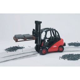 Linde Forklift Truck H30D with Trailer Coupling and 2 Pallets