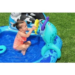 Polar Pals™ Water Play Centre 134 x 131 x 73 cm - 1 item