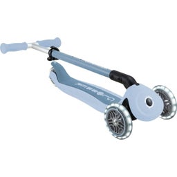 Globber Go-Up Active Lights Eco - blaubeere
