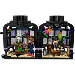 LEGO 76784 Wednesday Black Dahlia