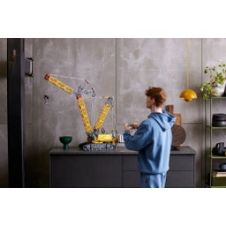 LEGO 42146 Technic Liebherr crawler crane