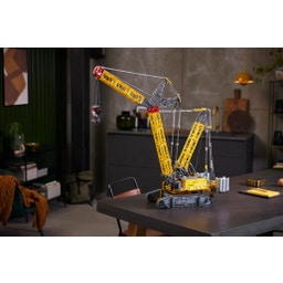 LEGO 42146 Technic Liebherr crawler crane