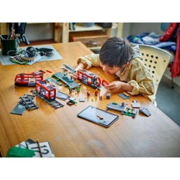 LEGO Ciudad - 60423 Tranvía con parada