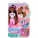Dream Besties Barbie Brooklyn, bambola di moda con pattini a rotelle