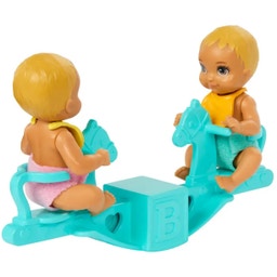 Bambola Skipper Babysitter con set da gioco per cameretta gemellare e accessori